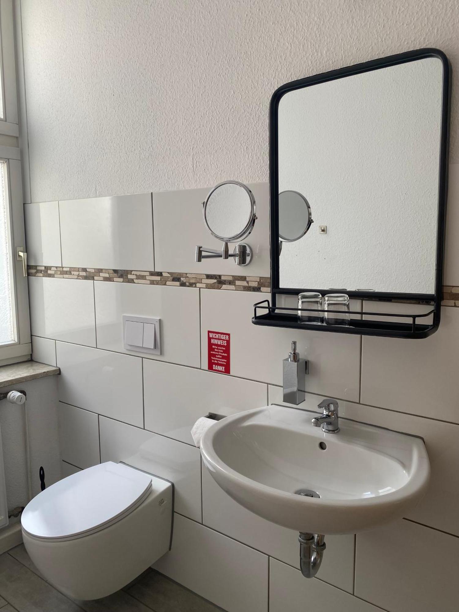 Baerliner Hotel Erfurt Buitenkant foto